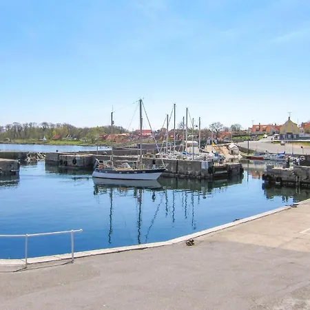 2 Bedroom In Apartment *