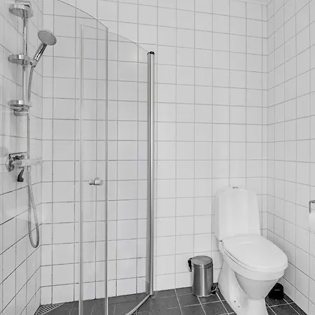 2 Bedroom In Apartment